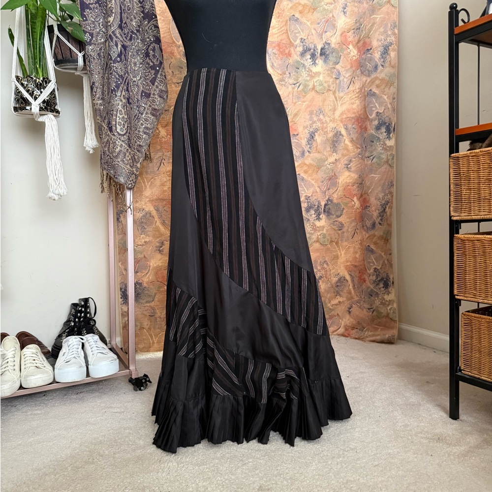 Hazel Y2K Black Maxi Skirt with Striped Detail